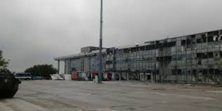 Террористы вели обстрел по донецкому аэропорту из танков
