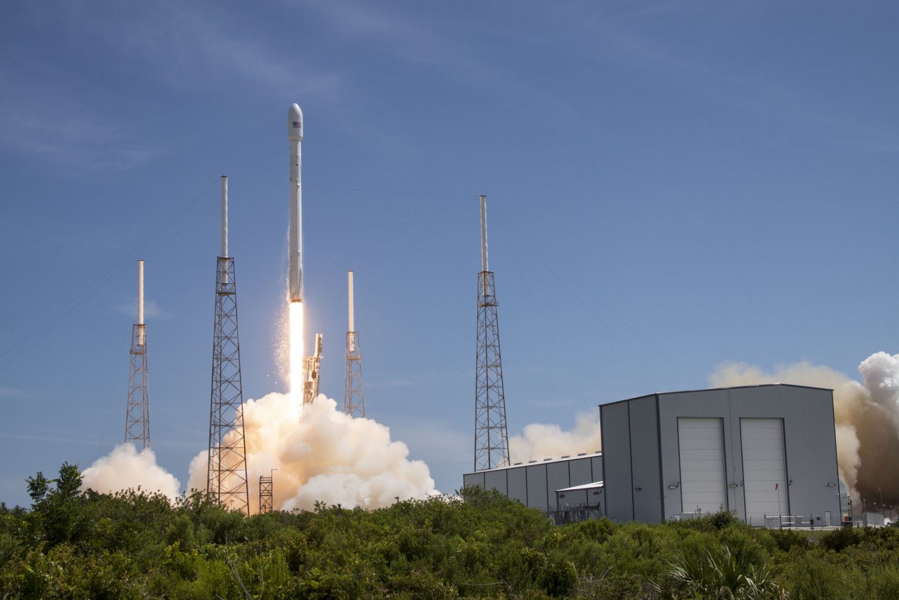 Похоже, SpaceX не справилась, а секретный космический спутник Zuma потерян