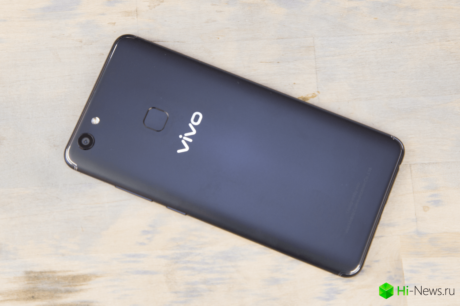 Vivо V7 Plus — смартфон, который вызывает интерес