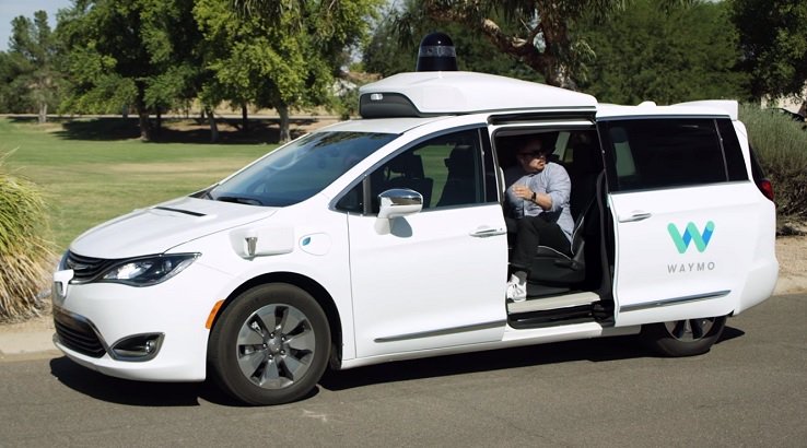 Автономные автомобили Waymo проезжают 40 000 километров каждый день