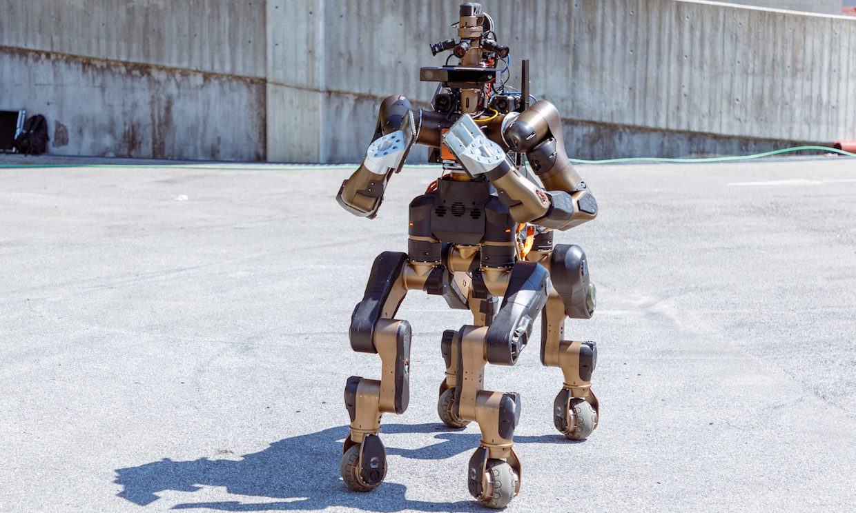 Centauro: робот-кентавр для спасения людей