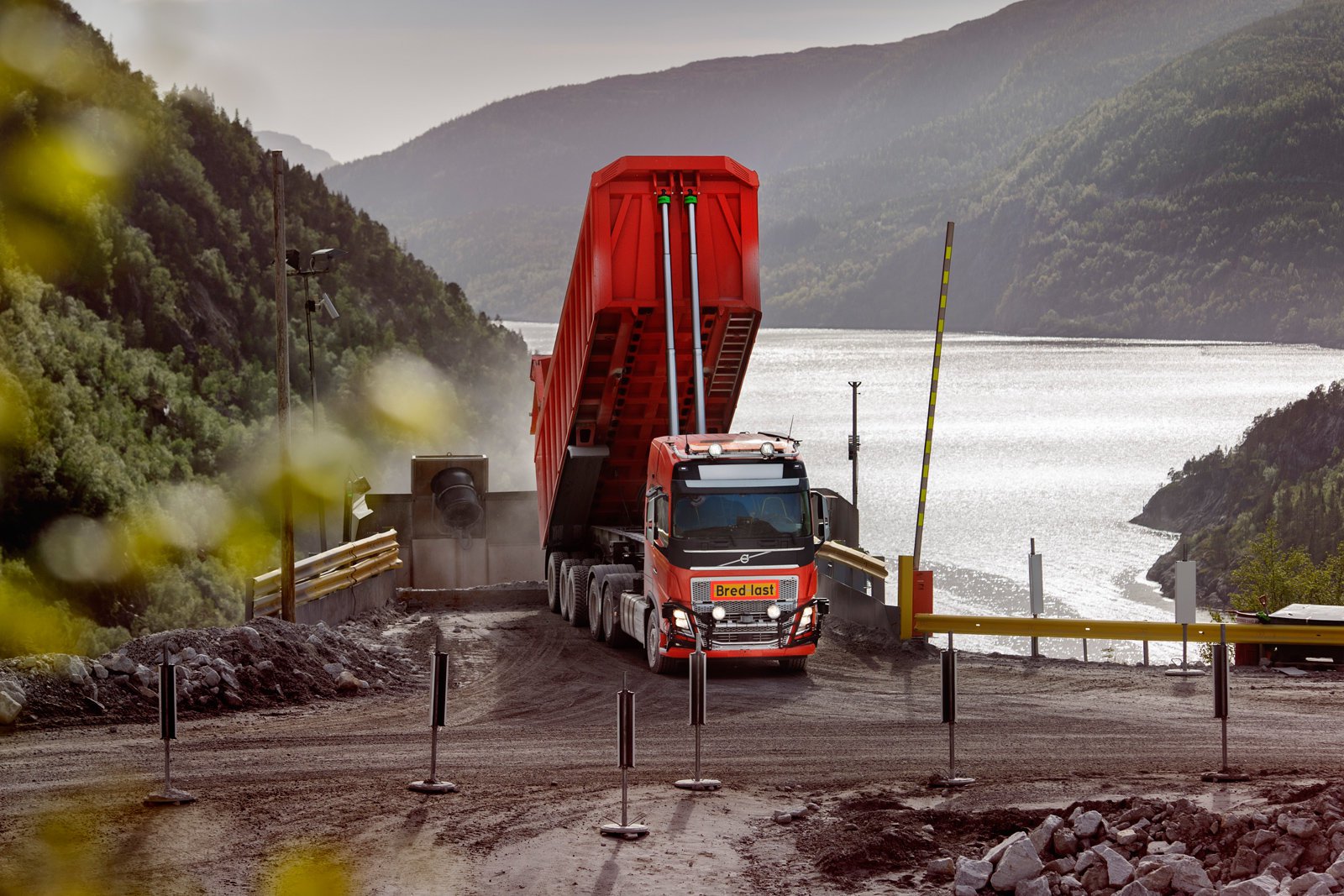 Компания Volvo нашла первого клиента для своих беспилотных грузовиков