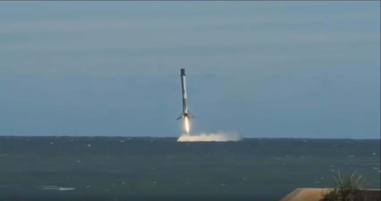 #видео | Посмотрите полное приземление ракеты Falcon 9 на воду
