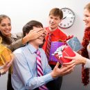 Подарки сотрудникам и коллегам: Искусство выражения признательности